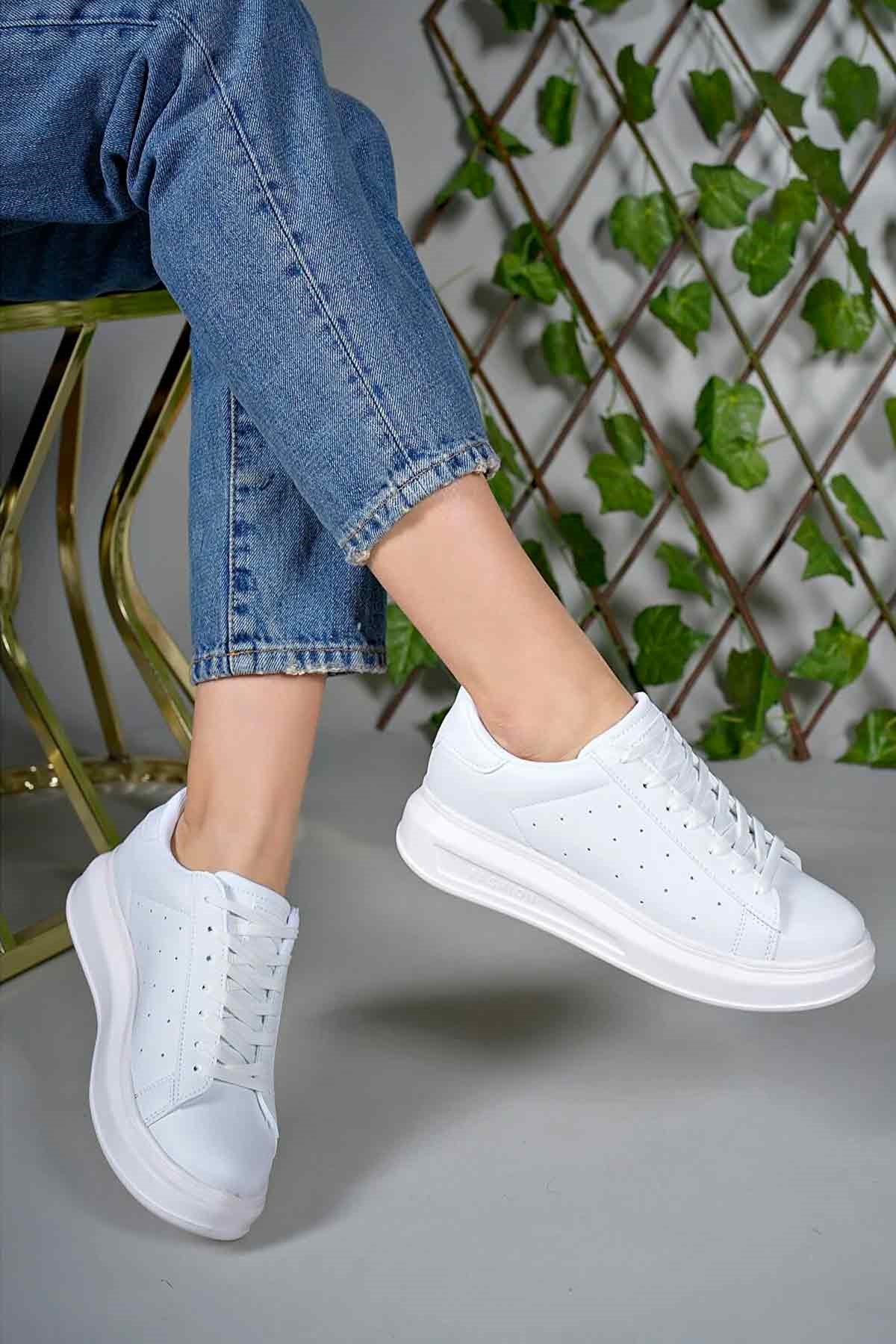 Kadın Beyaz Kalın Yüksek Taban Hafif Günlük Yürüyüş Spor Ayakkabısı ve Sneaker